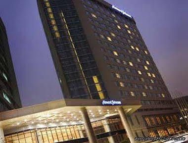 Howard Johnson Caida Plaza เซี่ยงไฮ้ ภายนอก รูปภาพ