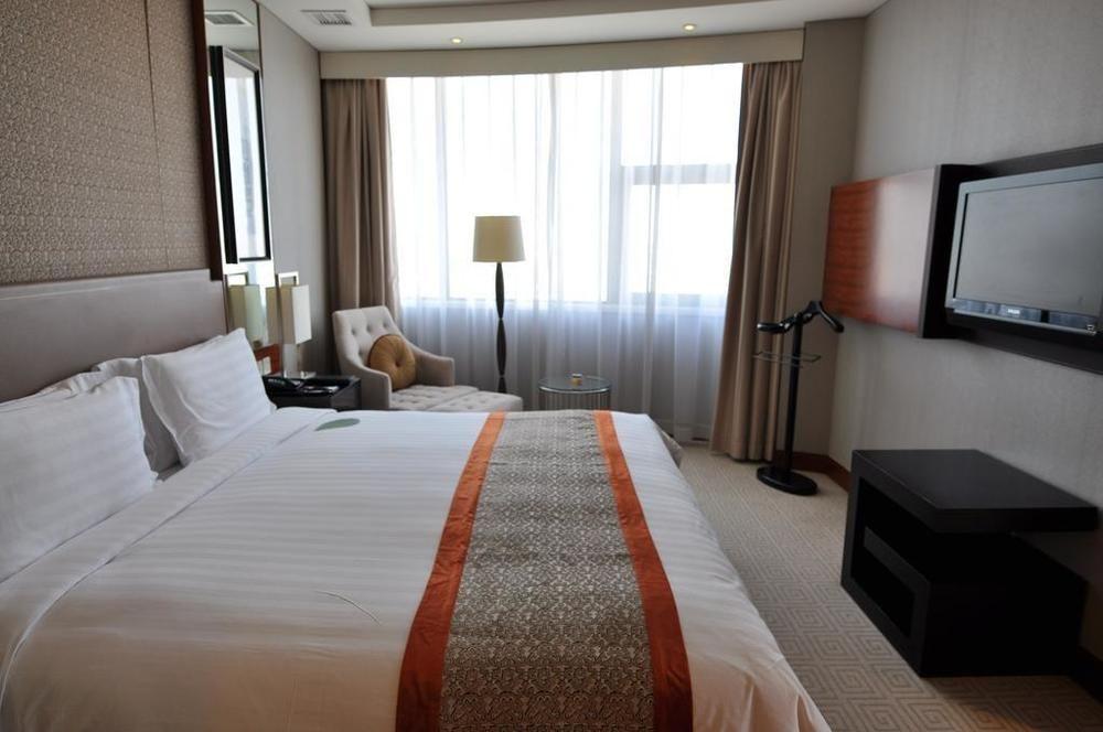 Howard Johnson Caida Plaza เซี่ยงไฮ้ ภายนอก รูปภาพ