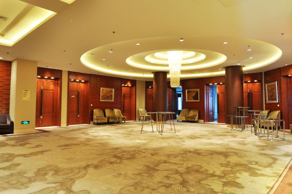 Howard Johnson Caida Plaza เซี่ยงไฮ้ ภายนอก รูปภาพ